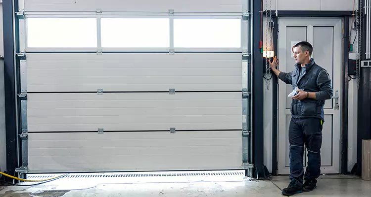 Modern Overhead Door Repair in Palo Alto, CA