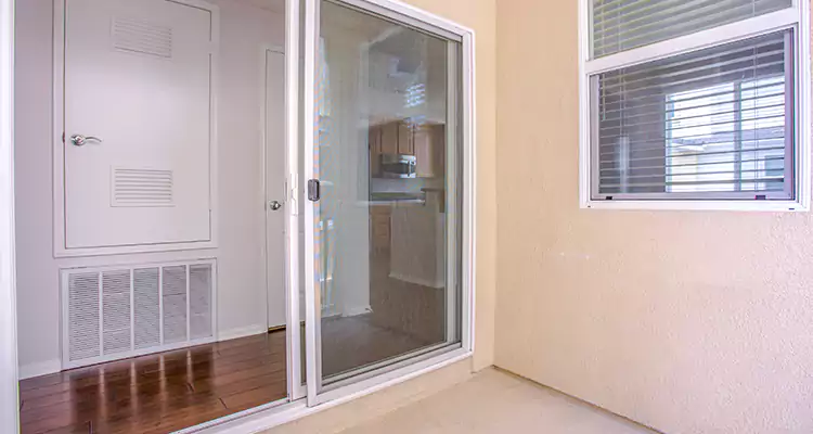 Sliding Screen Door Track Repair in Palo Alto, CA