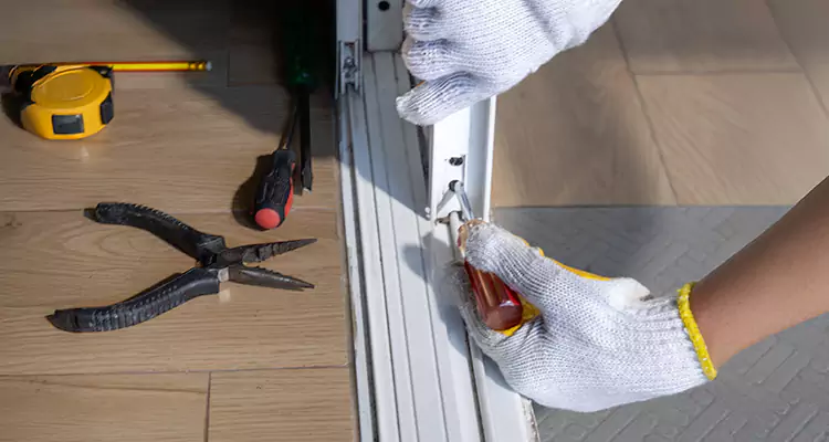 Screen Door Wheel Replacement in Palo Alto, CA