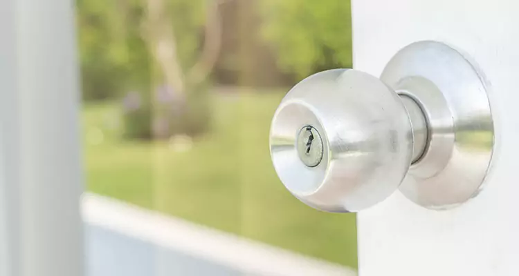 Patio Door Mechanism Jammed in Palo Alto, CA